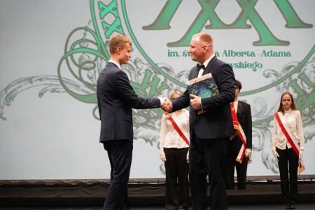 Uroczyste pożegnanie maturzystów – chwile pełne wzruszeń i wdzięczności …